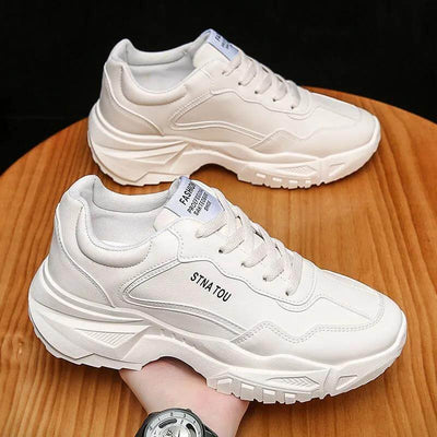 Trendy Korean-style men’s athletic footwear