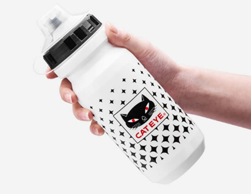 Bicycle water bottle featuring a cat design, ideal for cycling and hydration during sports activities.