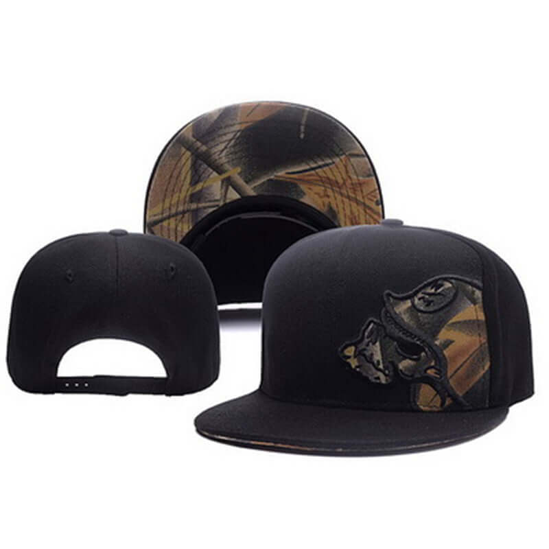 Adjustable black baseball cap with camouflage design, suitable for men and women, made from cotton in hip hop style.