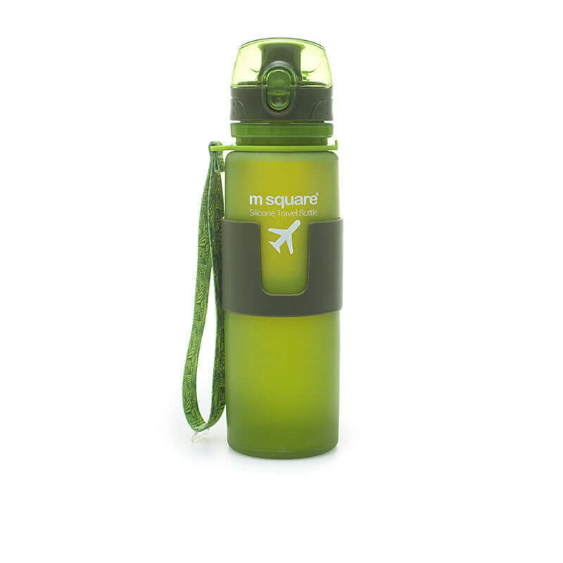 Lightweight green sports water bottle made of platinum silicone, designed for outdoor activities and hydration on the go.