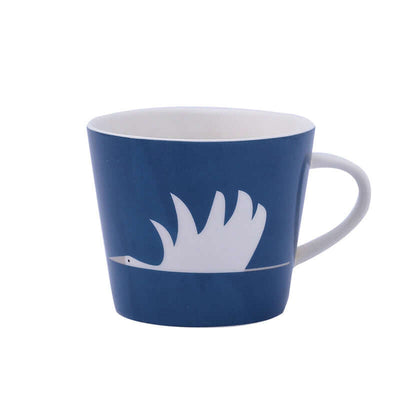 Ceramic coffee mug featuring a swan design, perfect for couples who love Nordic style.